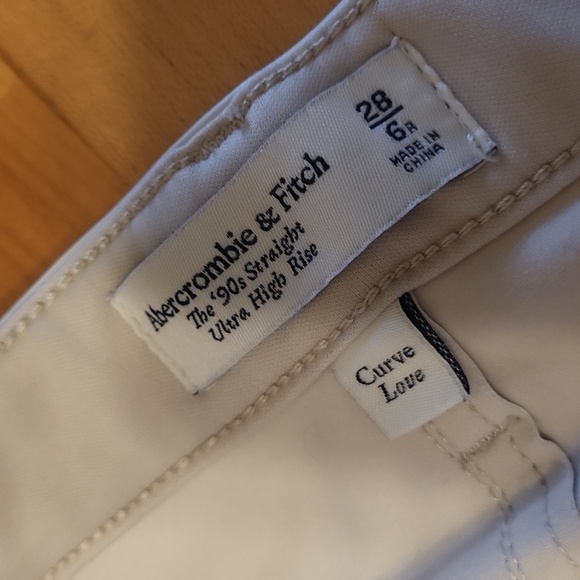 Abercrombie & Fitch The 90s Straight Ultra High Rise Curve Love  Off White Denim - Picture 7 of 12